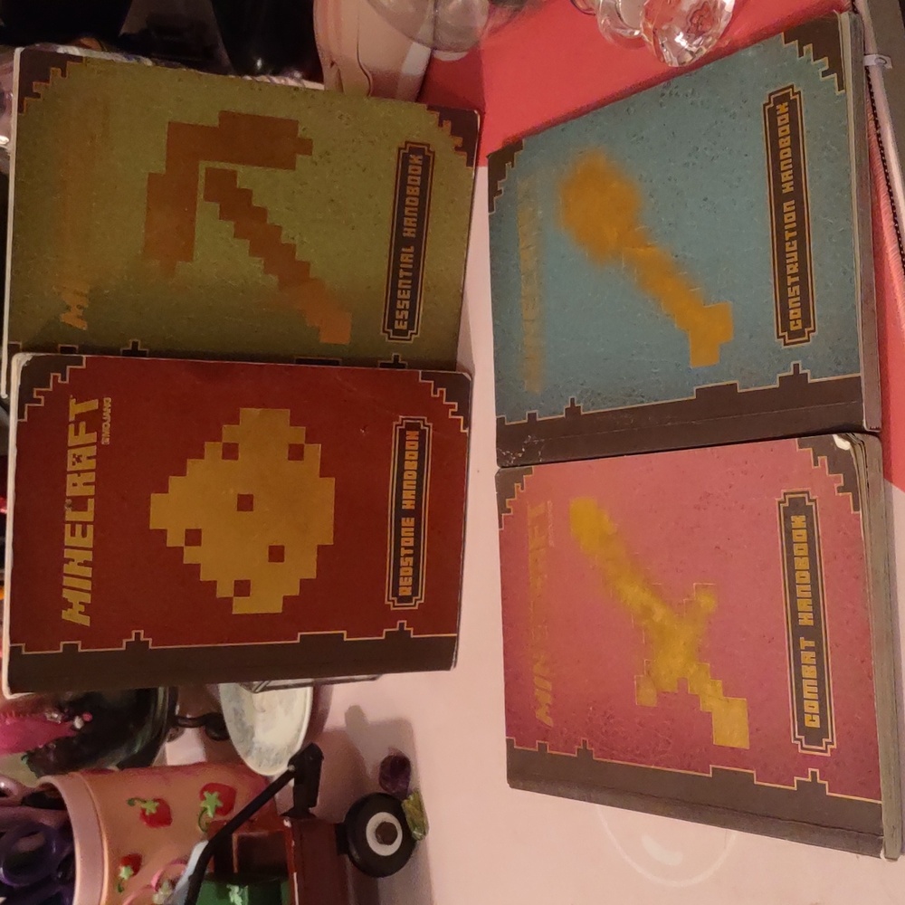 Minecraft Essential Redstone & Construction, Combat & Redstone Handbooks